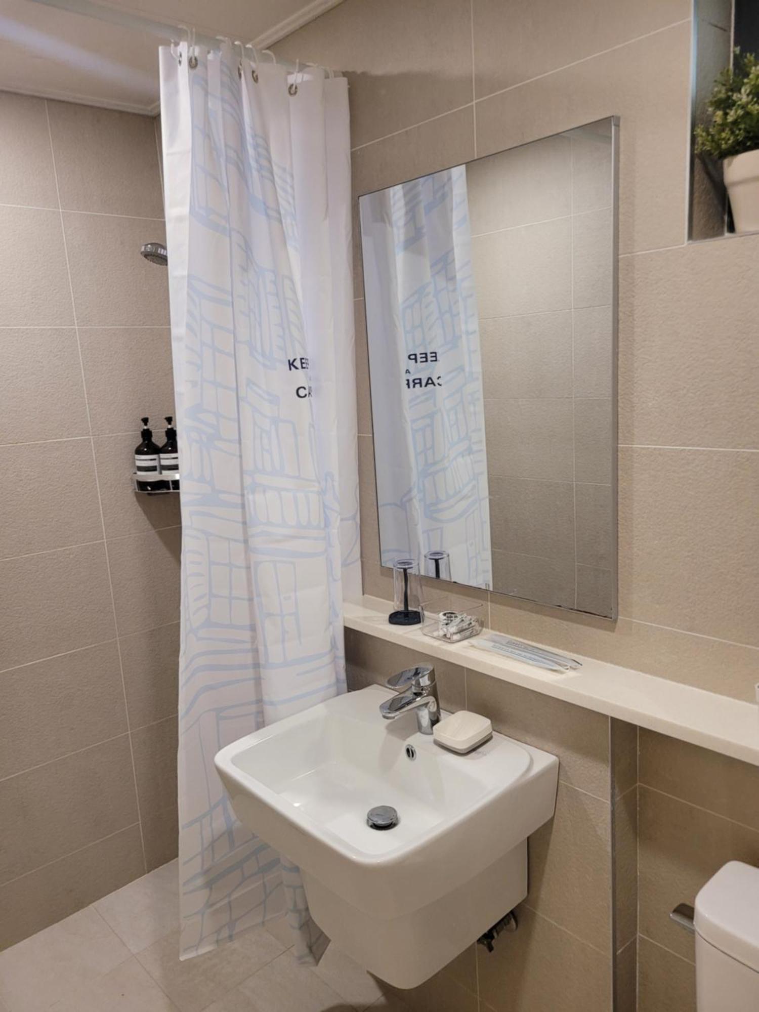 Hello & Hangang Park, 5 Min Walk From Konkuk University, Seongsu, Jayang Subway Stations Seul