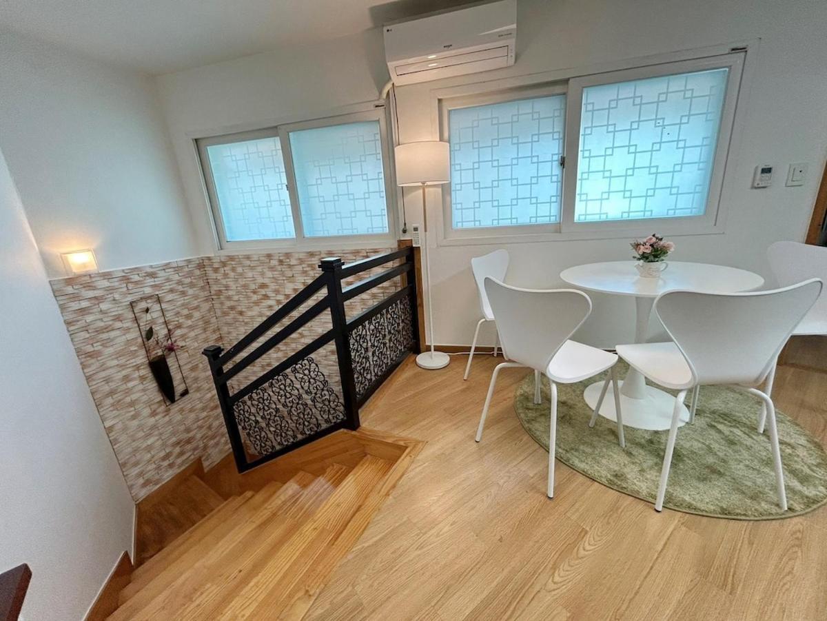 J Honor 6 Guest house 3*