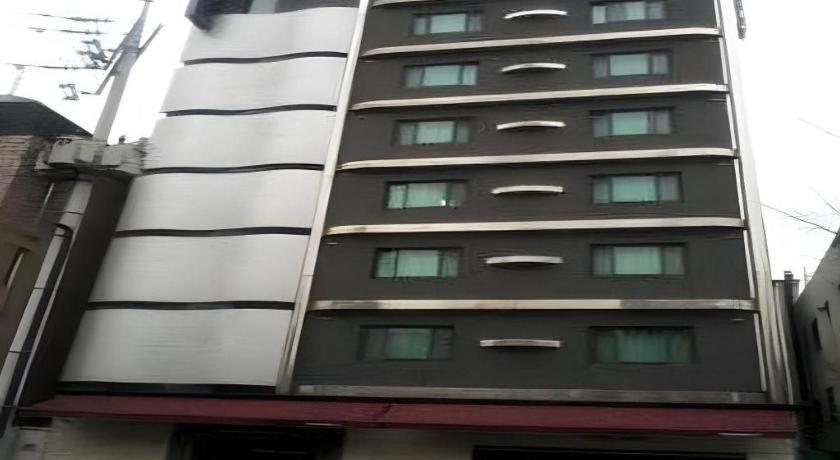 Hotel Cs 2*