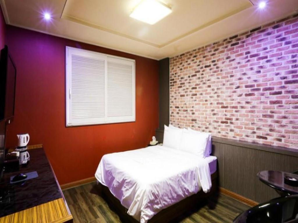 Cs Hotel 2*