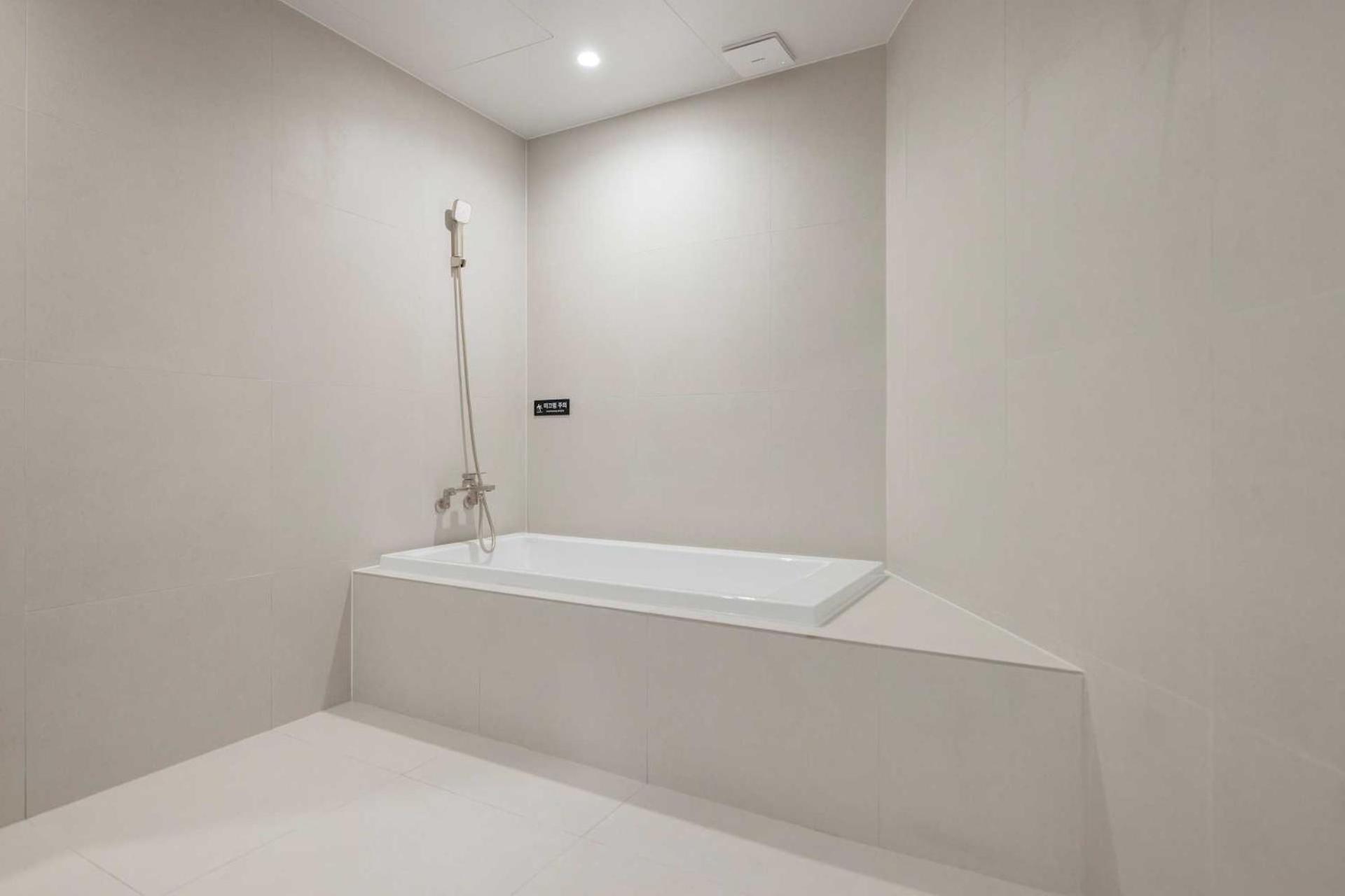Ondo And Jongno Hotel