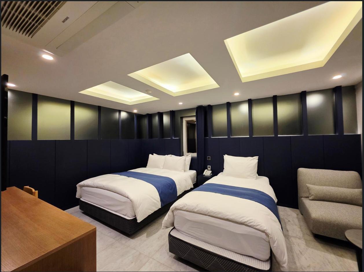 Blueduck Hotel