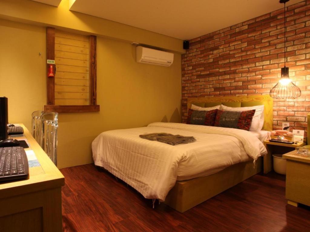Mac Motel *