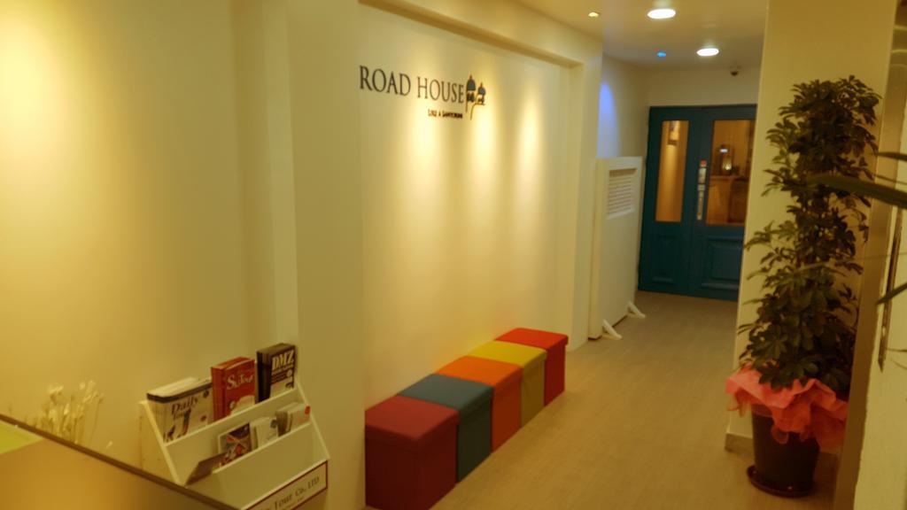 Road House Myeongdong Guest house