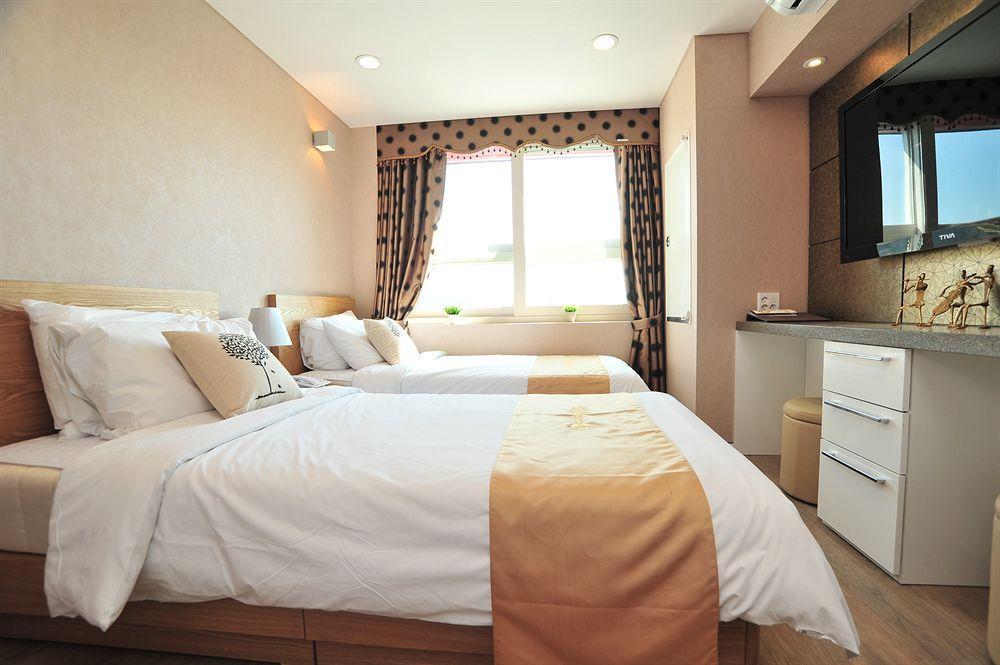 Apartment Golden Forest River *