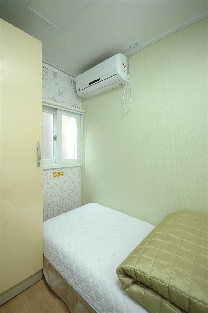 Vestin Myeongdong Hostel *
