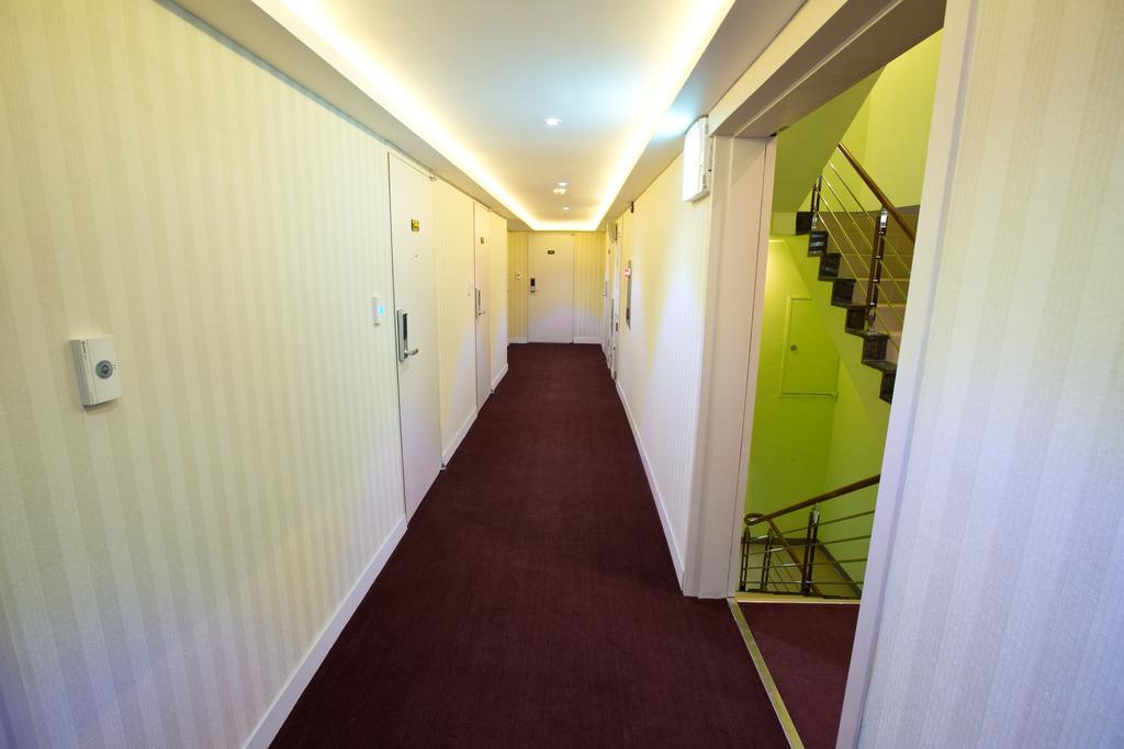 The-ore Hotel