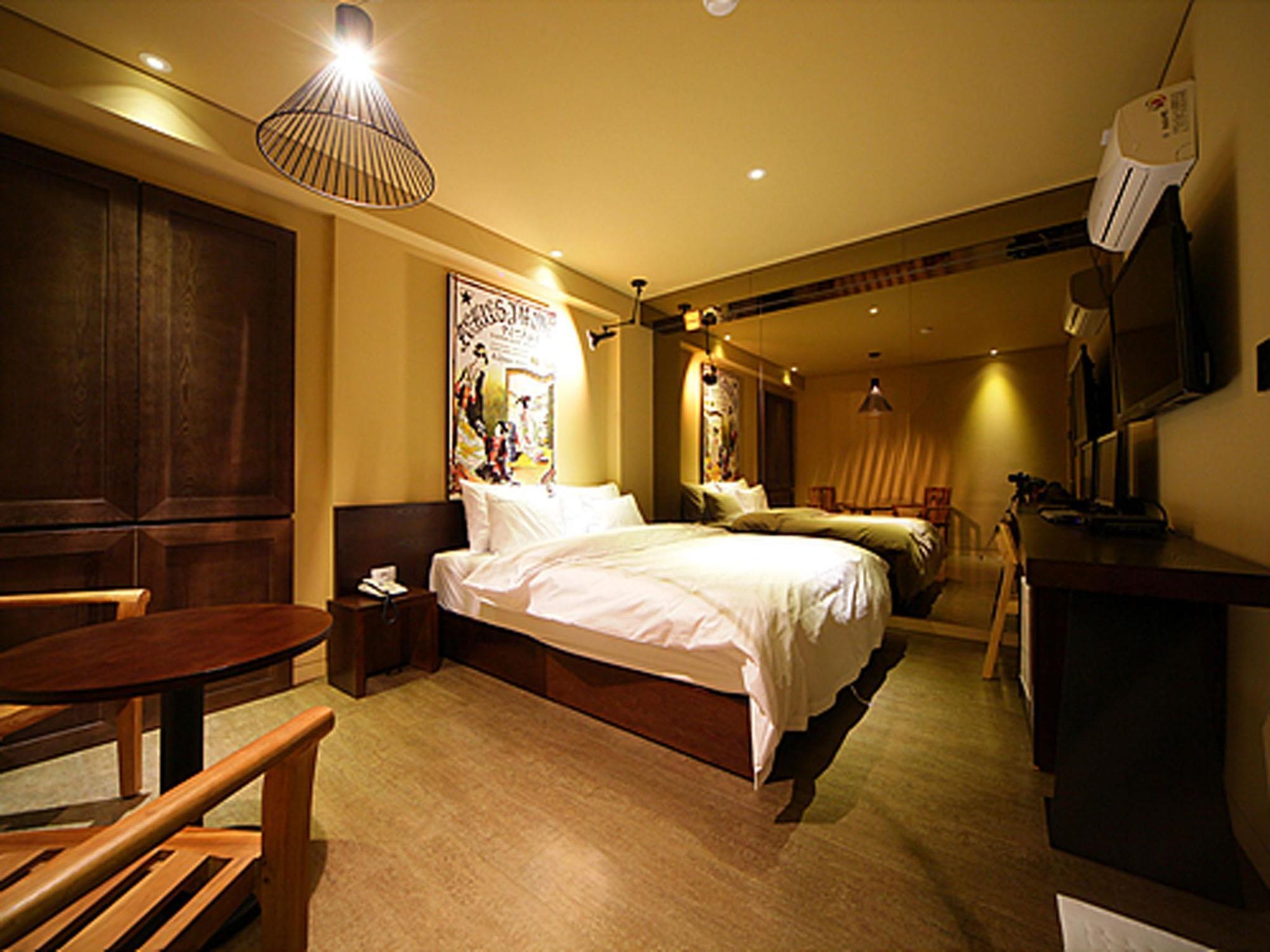 Motel Sinchon Gaeul Seoul