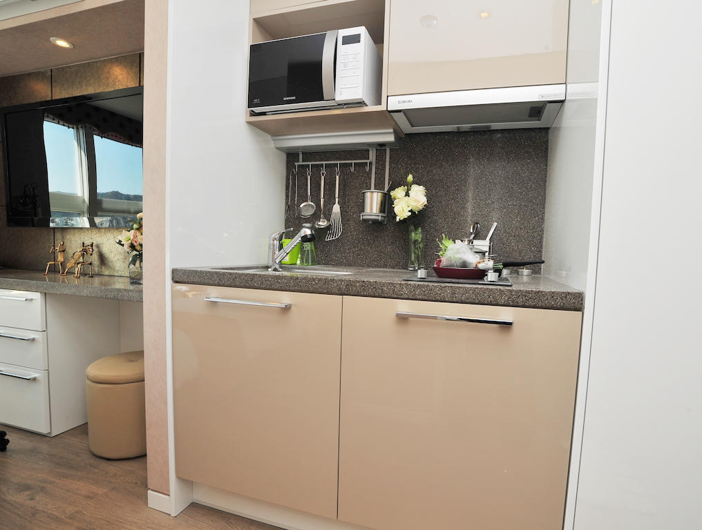 Apartment Golden Forest River