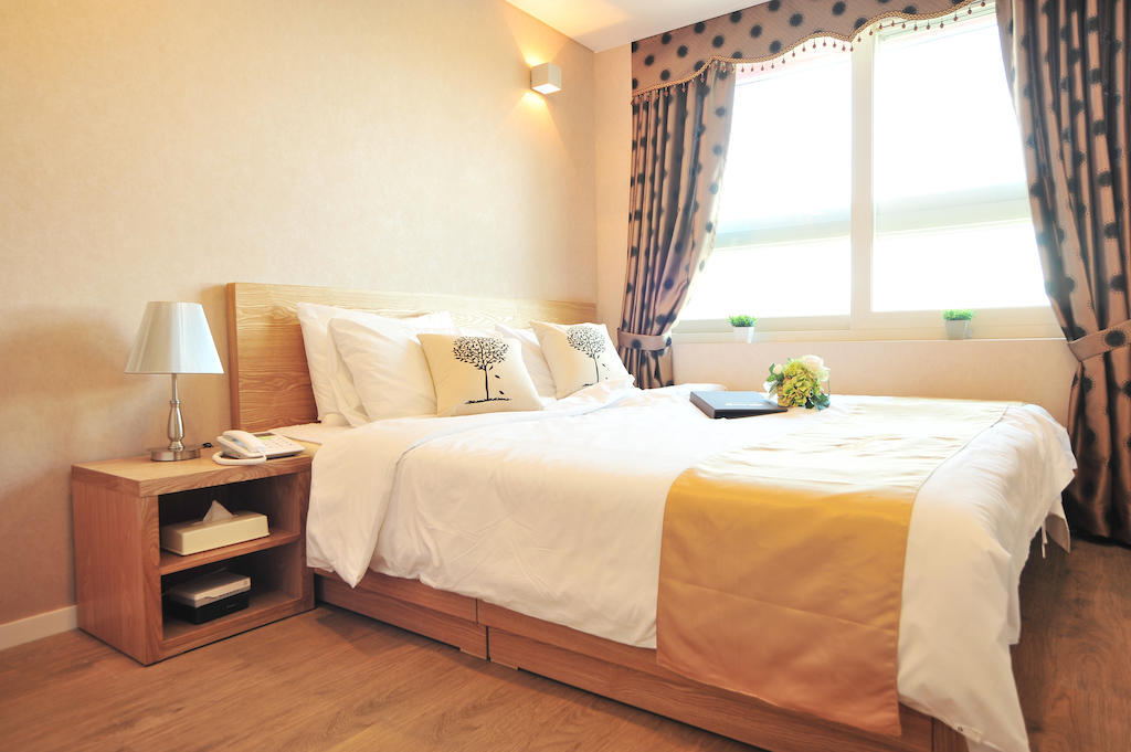 Apartment Golden Forest River Seoul