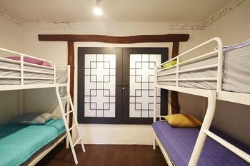 Owl Guesthouse - Hostel 2* Seoul