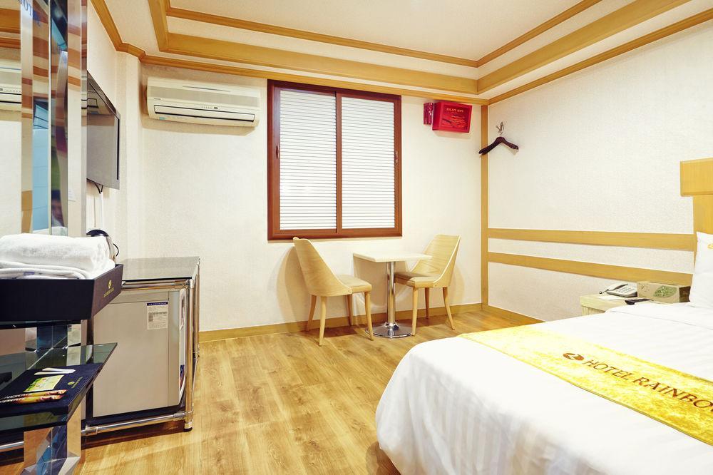 Rainbow Hotel 2*