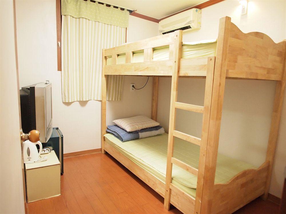 Lian Guest house
