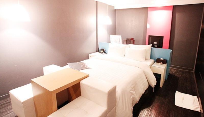 Hotel Nyx