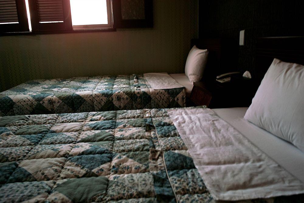 At Motel Seoul