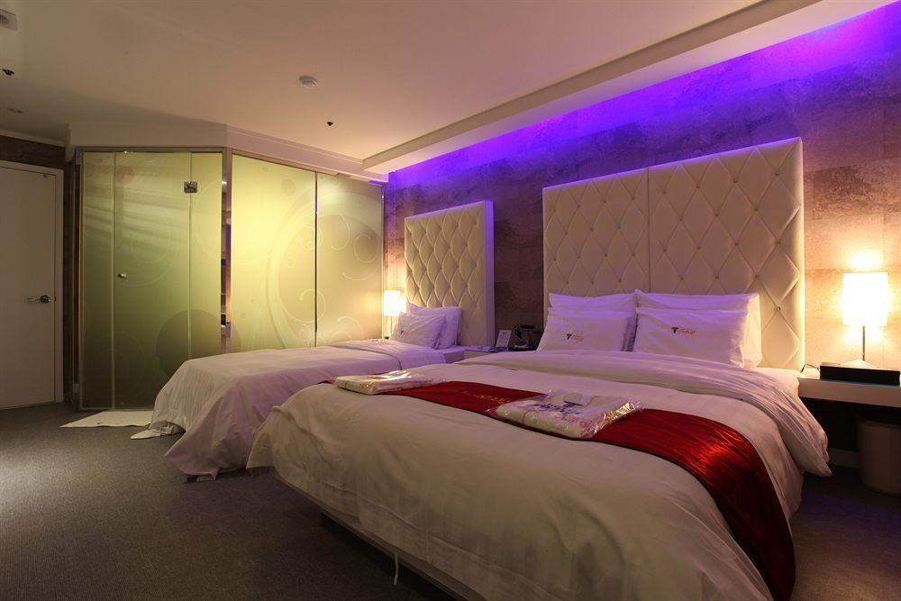 Moxy Insadong By Marriott Seoul