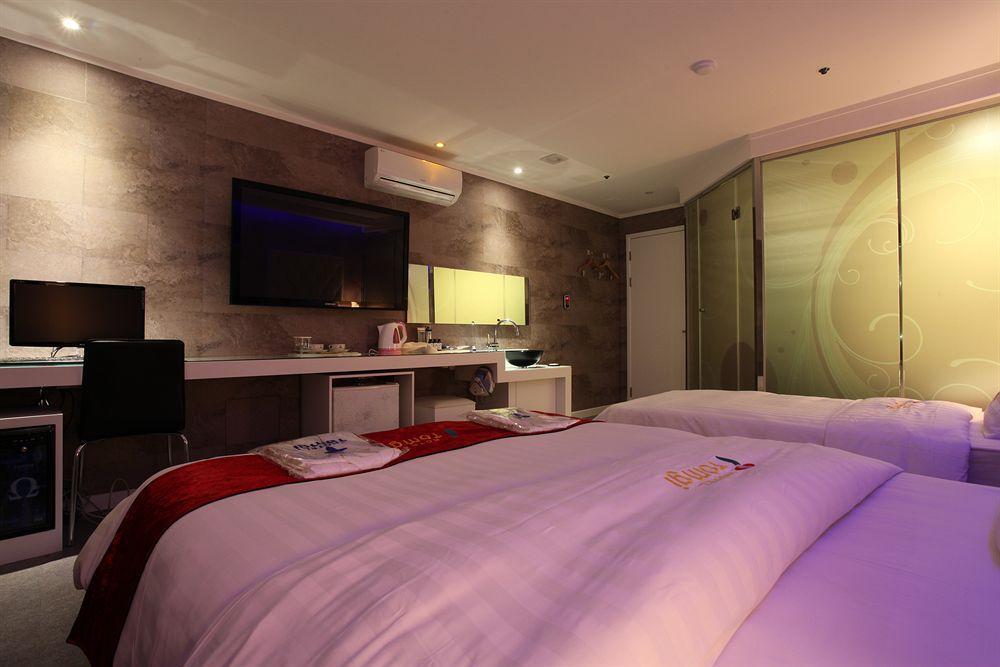 Hotel Moxy Insadong By Marriott
