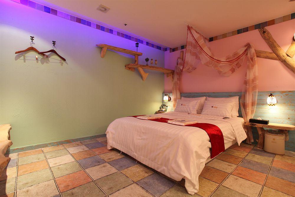 Hotel Moxy Insadong By Marriott 3*