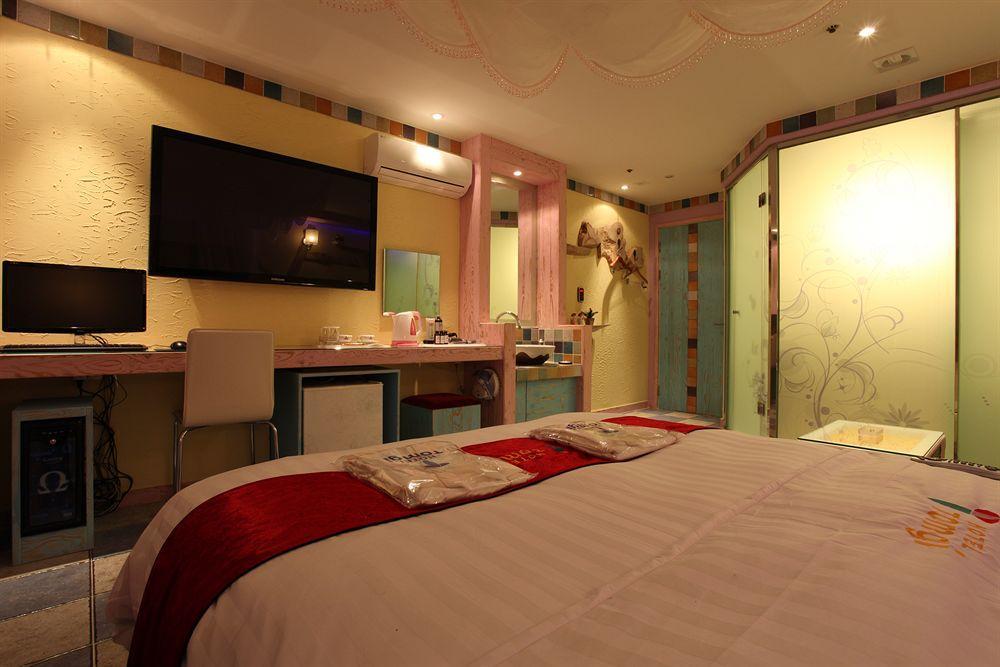 Hotel Moxy Insadong By Marriott