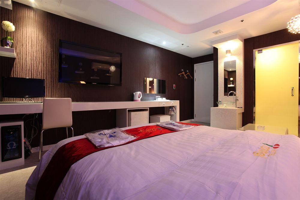 Moxy Insadong By Marriott Seoul
