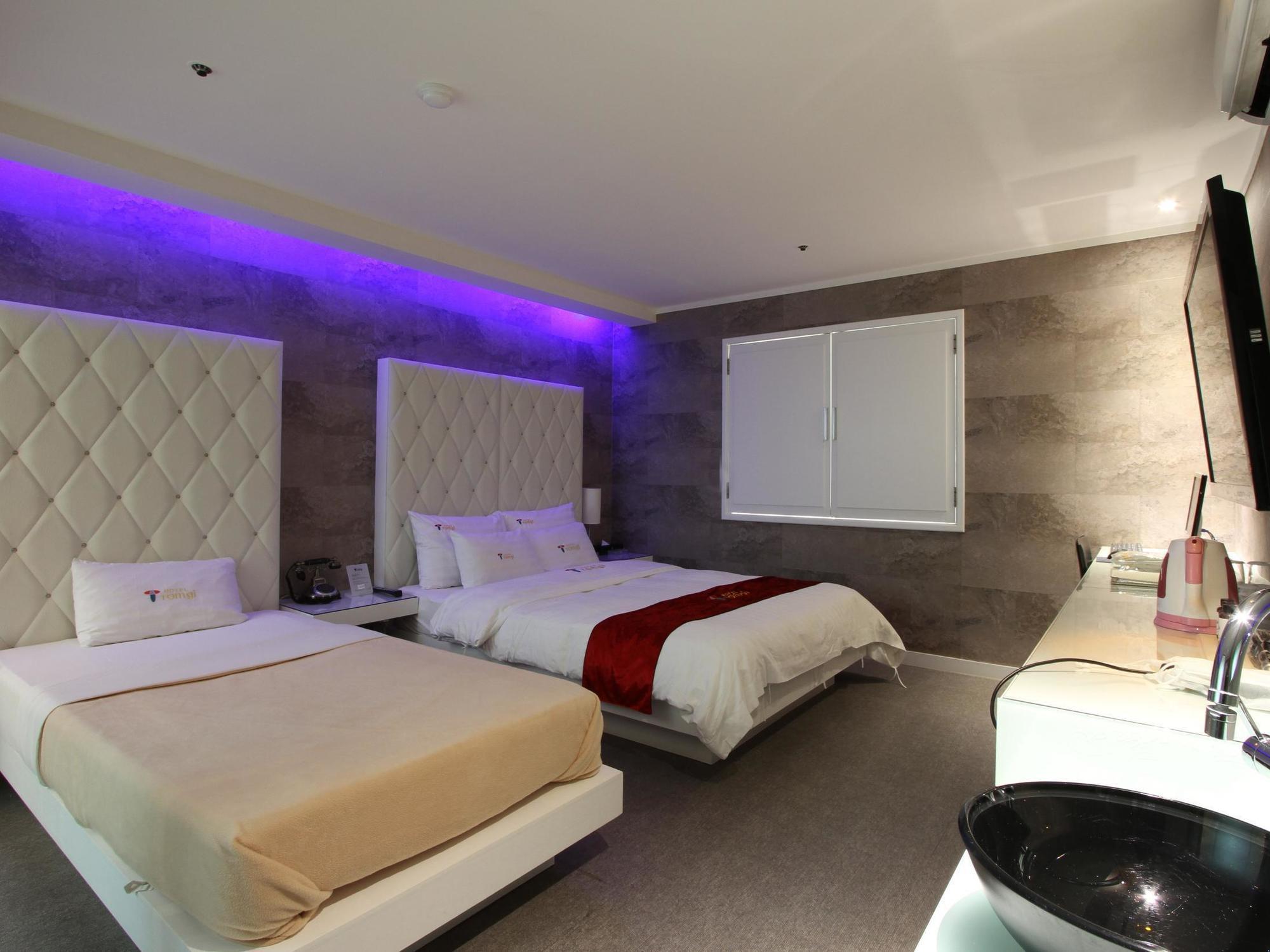 Moxy Insadong By Marriott Seoul