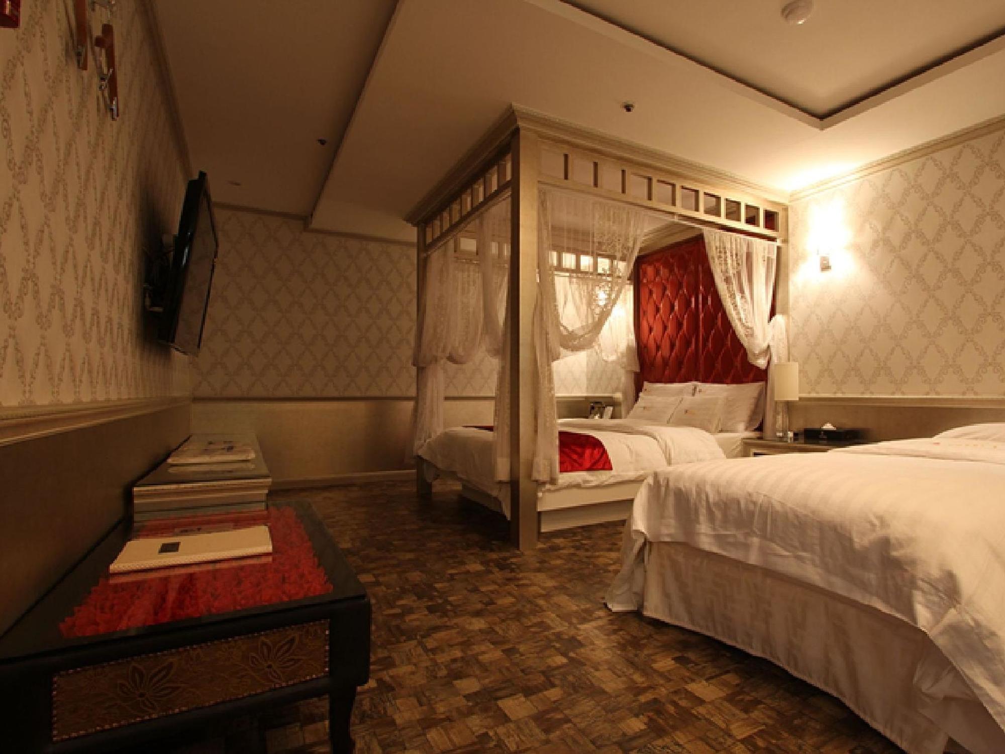 Hotel Moxy Insadong By Marriott Seoul