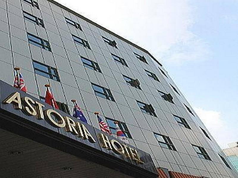 Astoria Hotel 4*