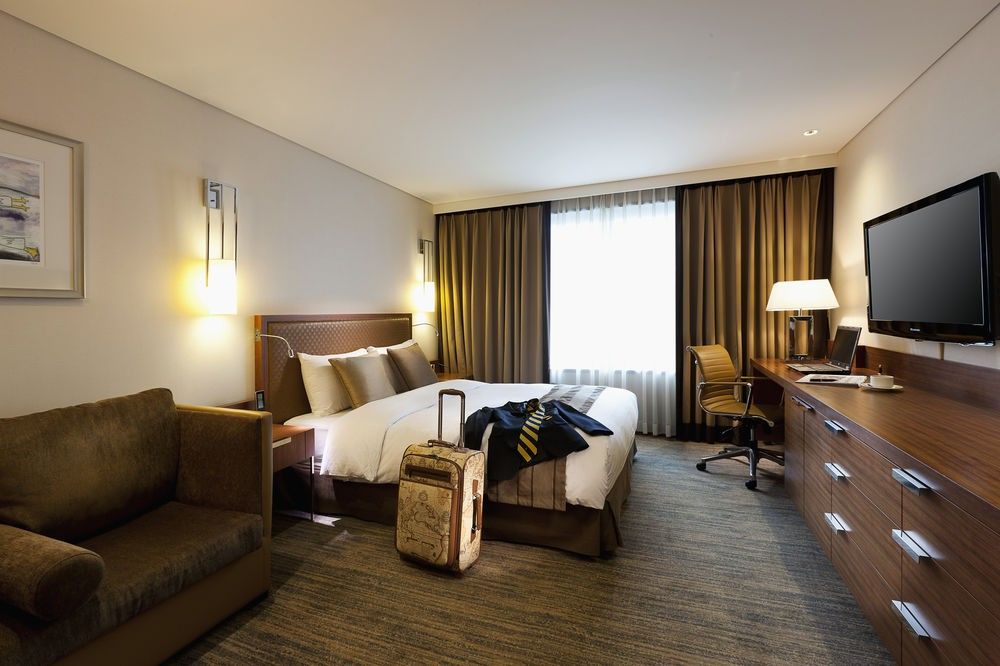 Novotel Ambassador Doksan 4*