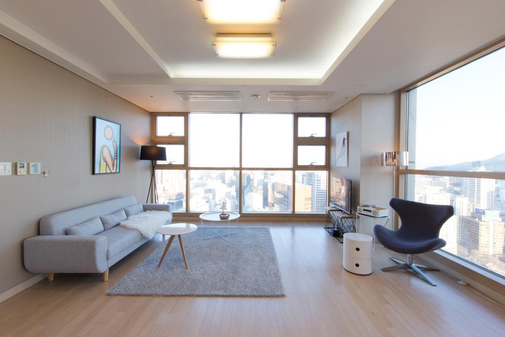 Penthouse Station *