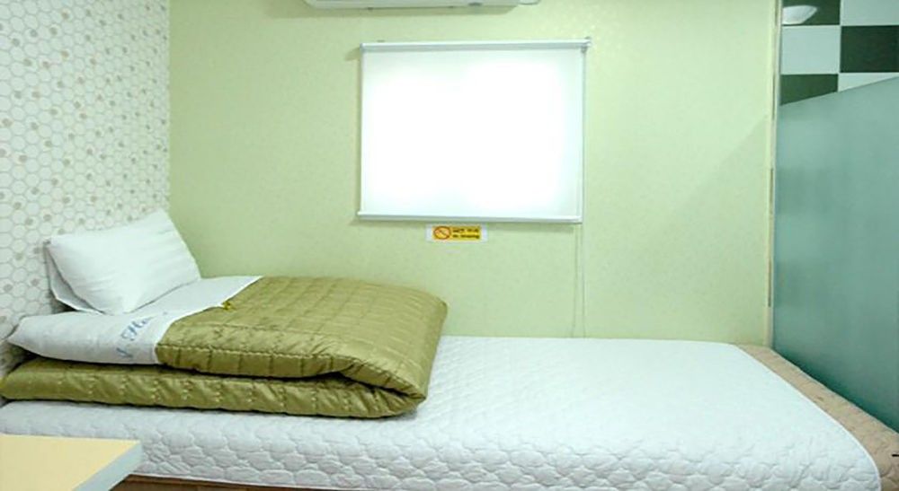 Hostel Vestin Myeongdong *