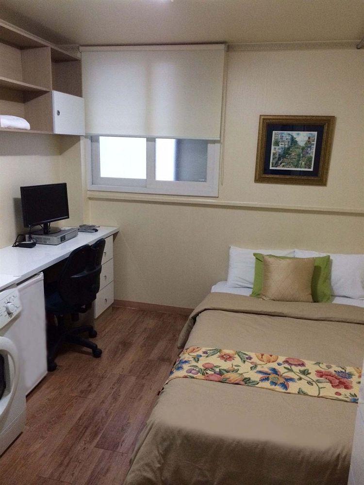 Apartment E