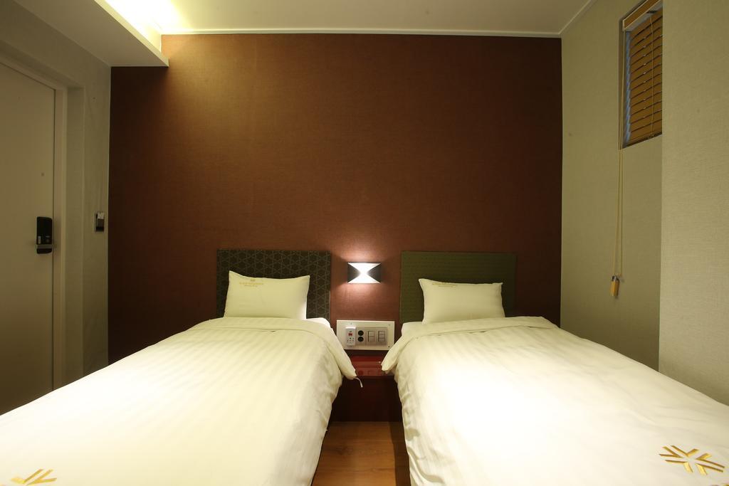Aparthotel K-Pop Residence Myeongdong 1 2*