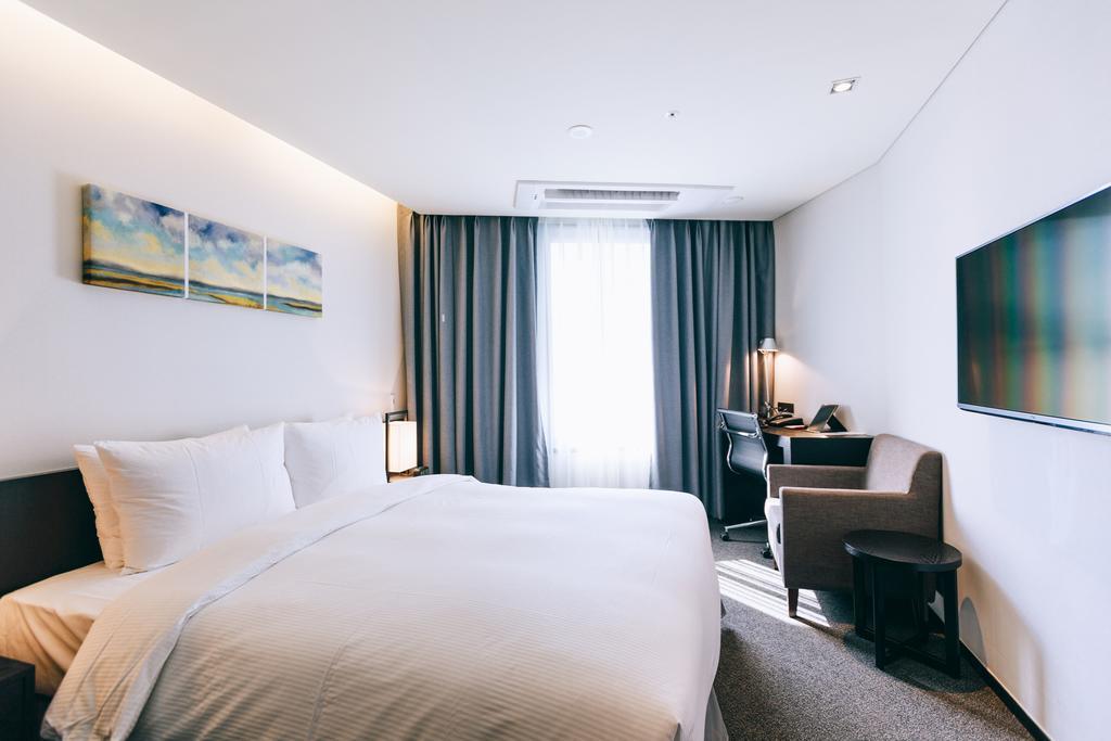 Ramada Encore By Wyndham Magok Hotel 3*