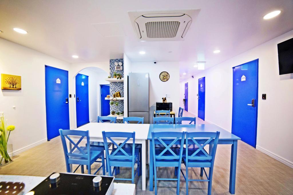 Road House Myeongdong 2* Seoul