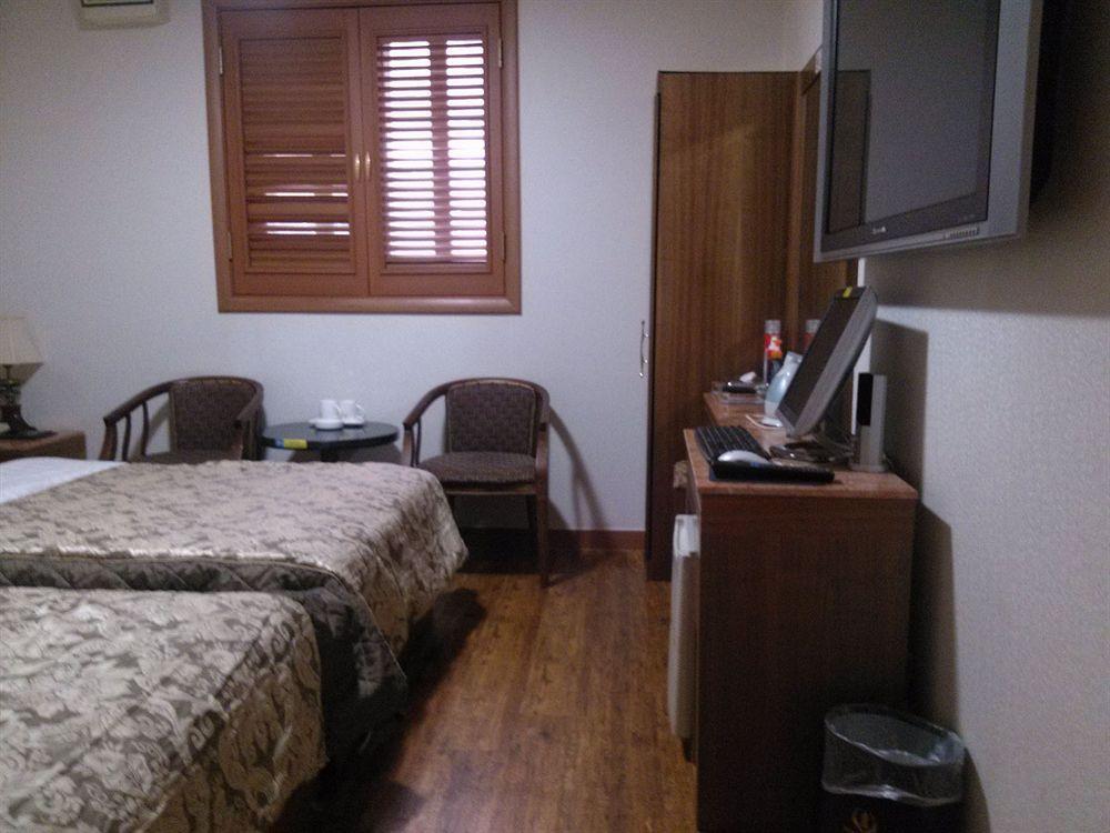 Noble Hotel 2*