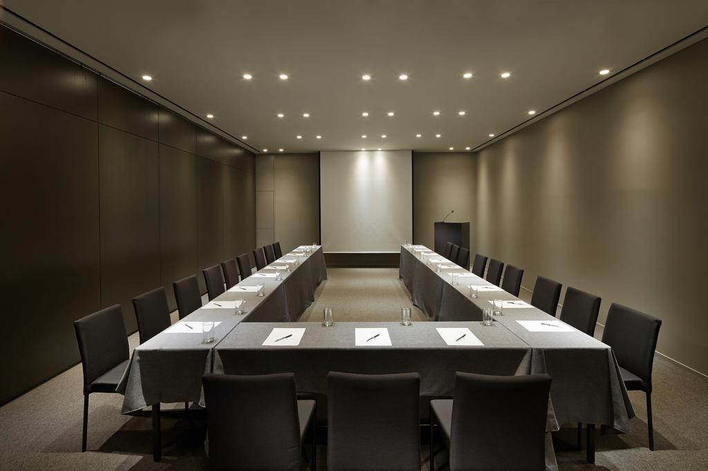Shilla Seocho Gangnam Station Hotel 4*