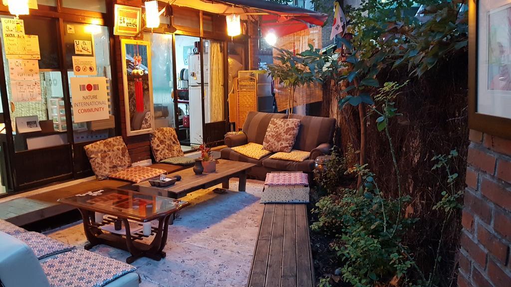 Windroad And Flowers Guesthouse Seoul