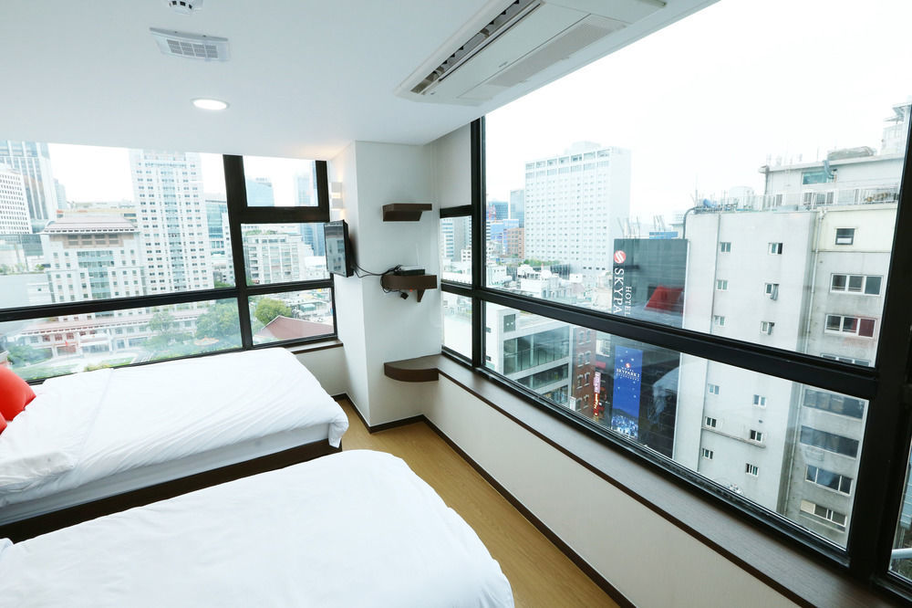 57 Myeongdong * Seul