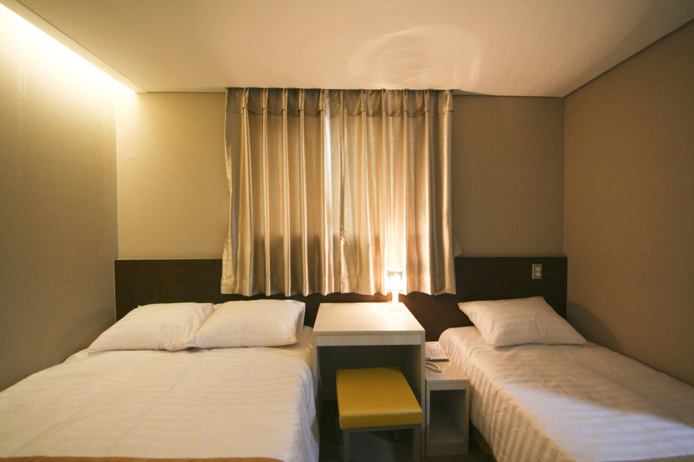 Lumia Myeongdong Hotel