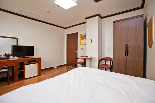 Hotel Youngbin 2*
