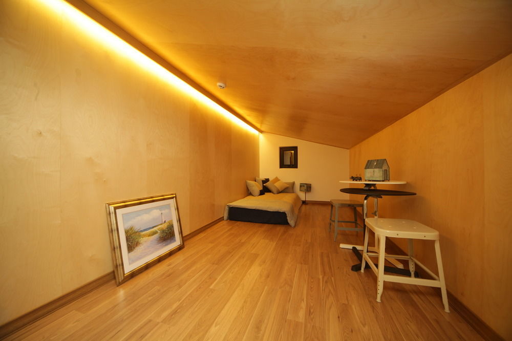 Pil - Hotel 2*