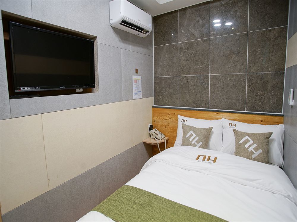Guest house D.h Sinchon 2*