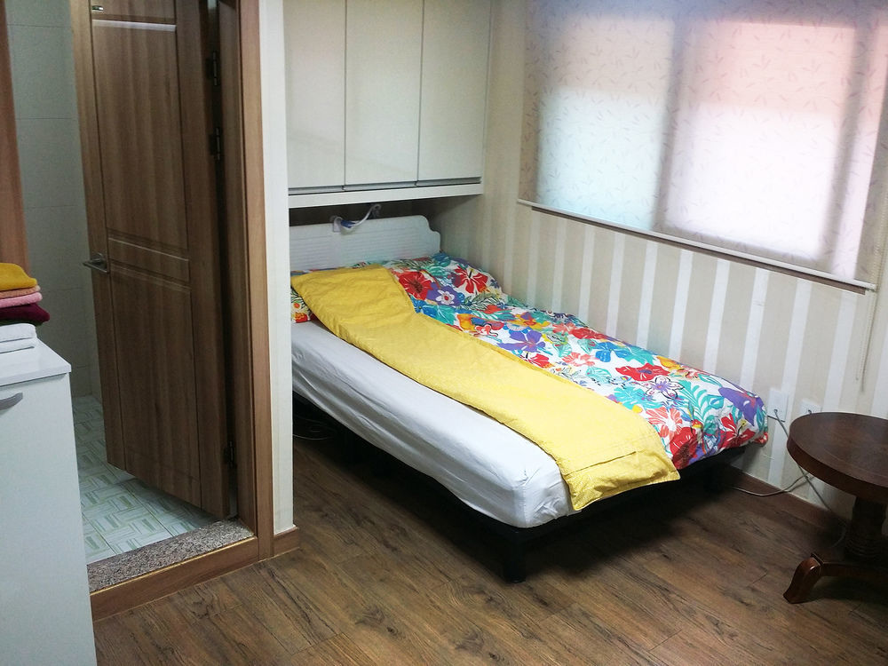 L-house Hotel