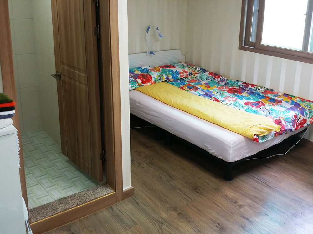 L-house Hotel