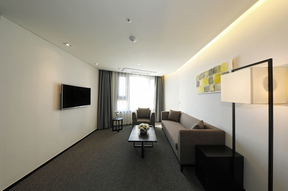 Ramada Encore By Wyndham Magok Hotel 3*