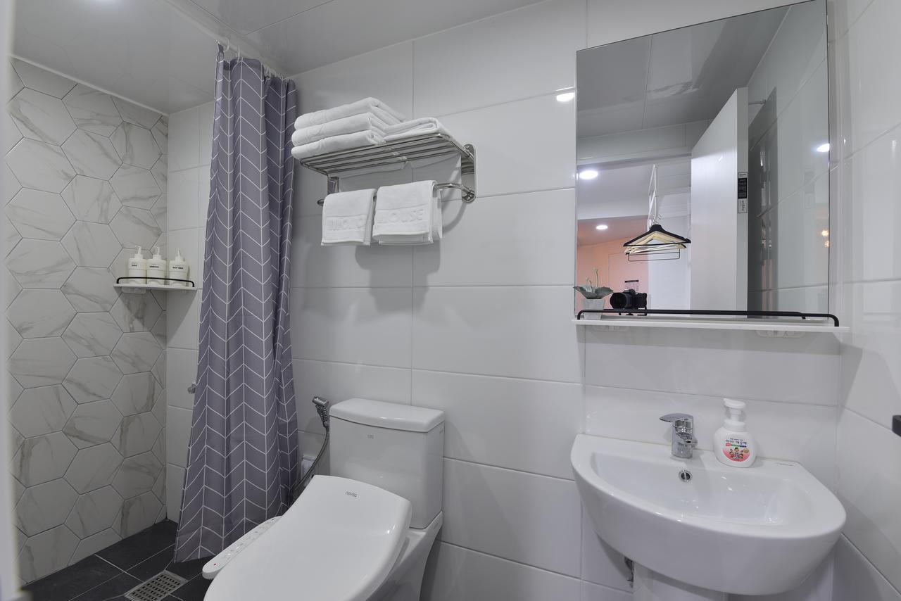 Mono House Hongdae 5 Guest house Seoul