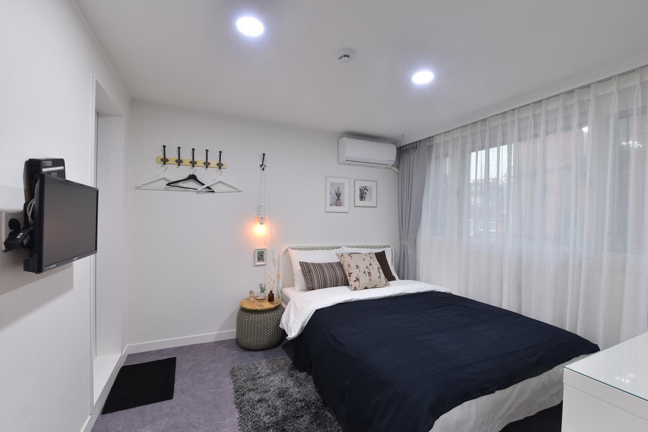Mono House Hongdae 5 * Seoul