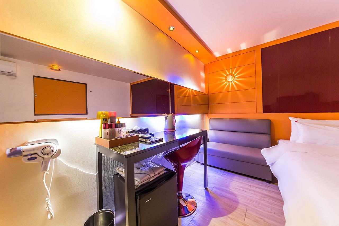 Hotel Wow 2*