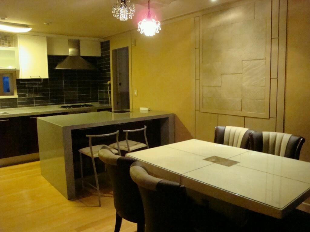 Apartment Syun's Nest 'river View & City View' Seoul