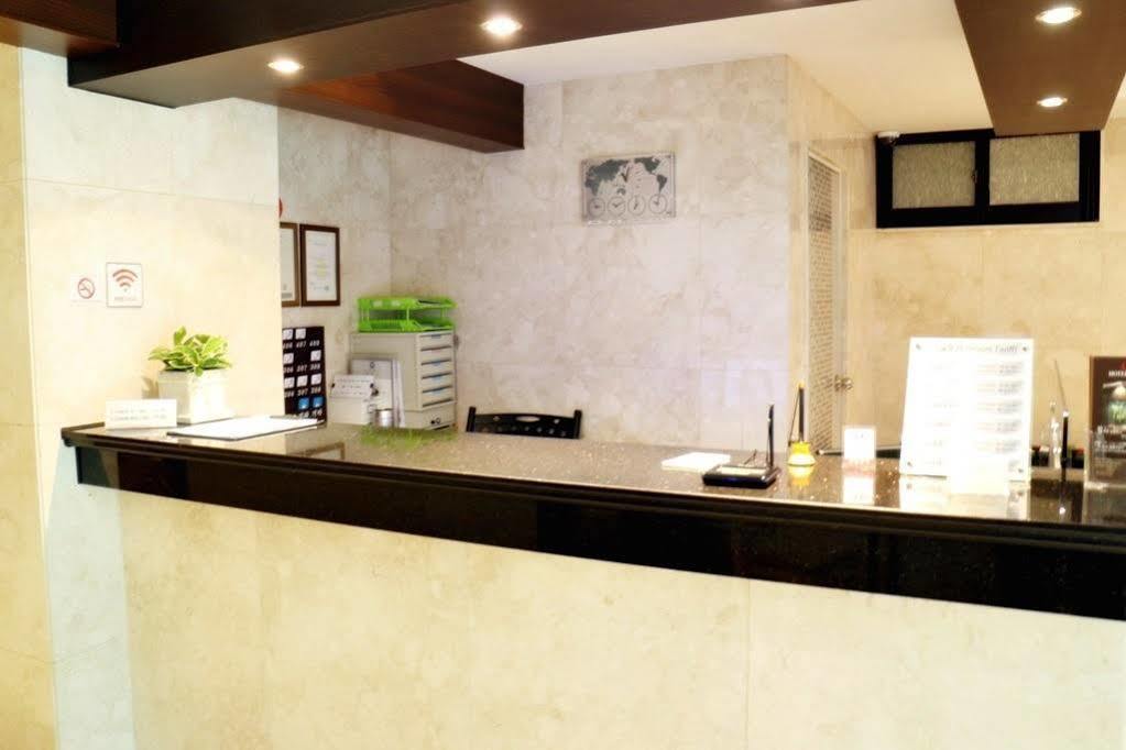 Gs Jongno Hotel 2*